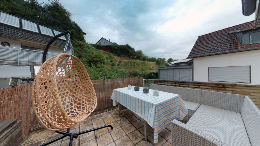 Balkon Vorderhaus