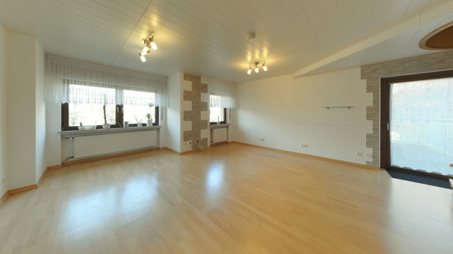 07_Wohn-und Esszimmer_linkes Haus