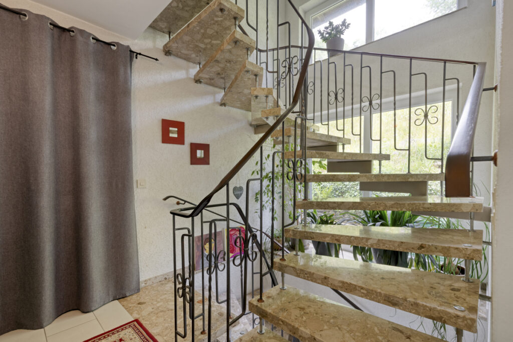 12 Treppenhaus